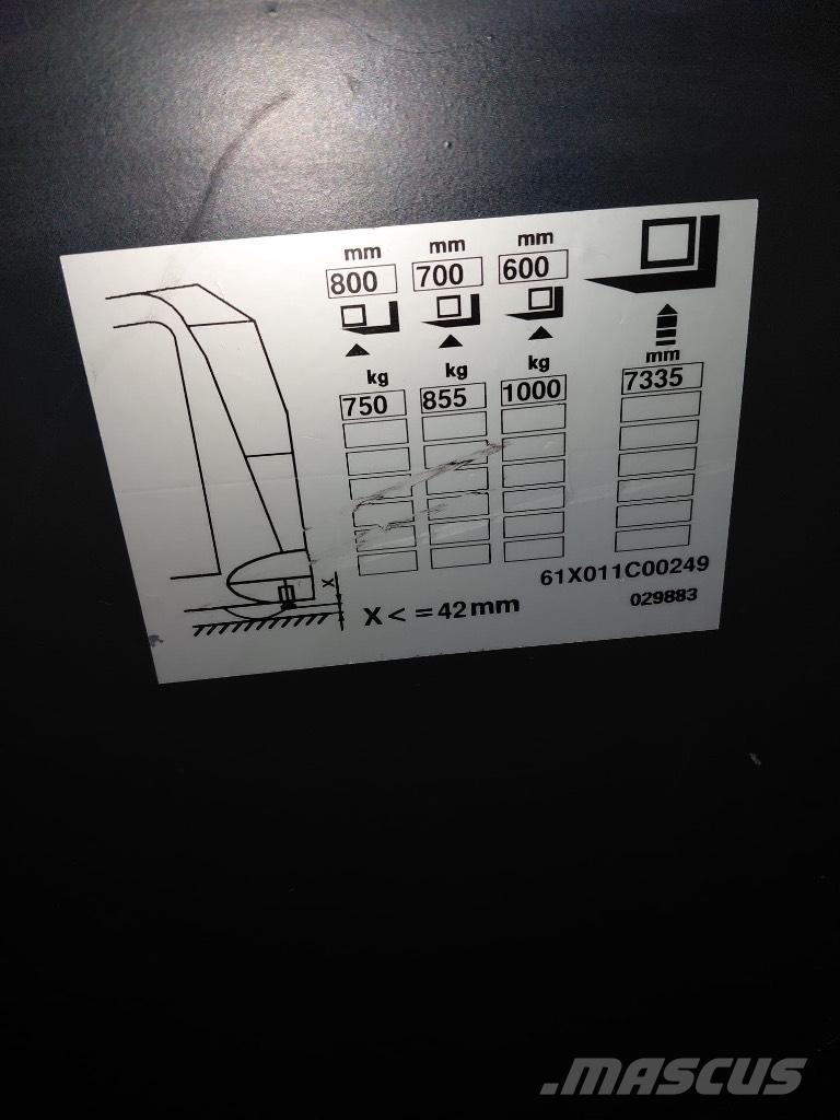 Linde K 10 Magasraktári szűkfolyosós targonca