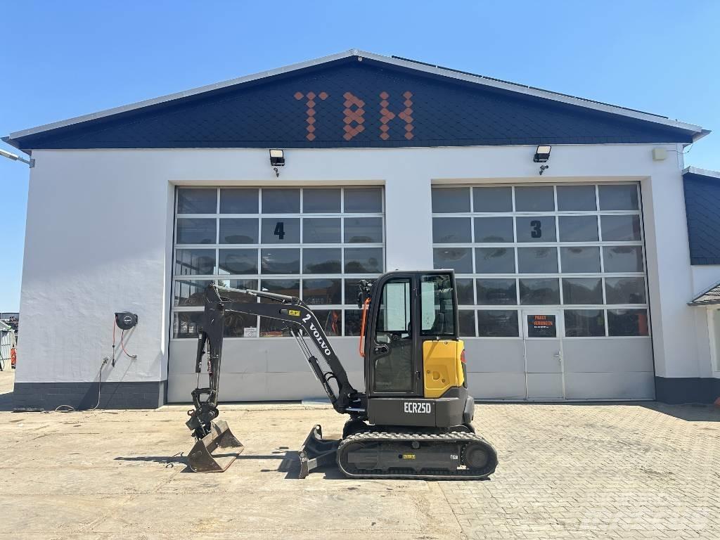 Volvo ECR 25 D Mini kotrók < 7t