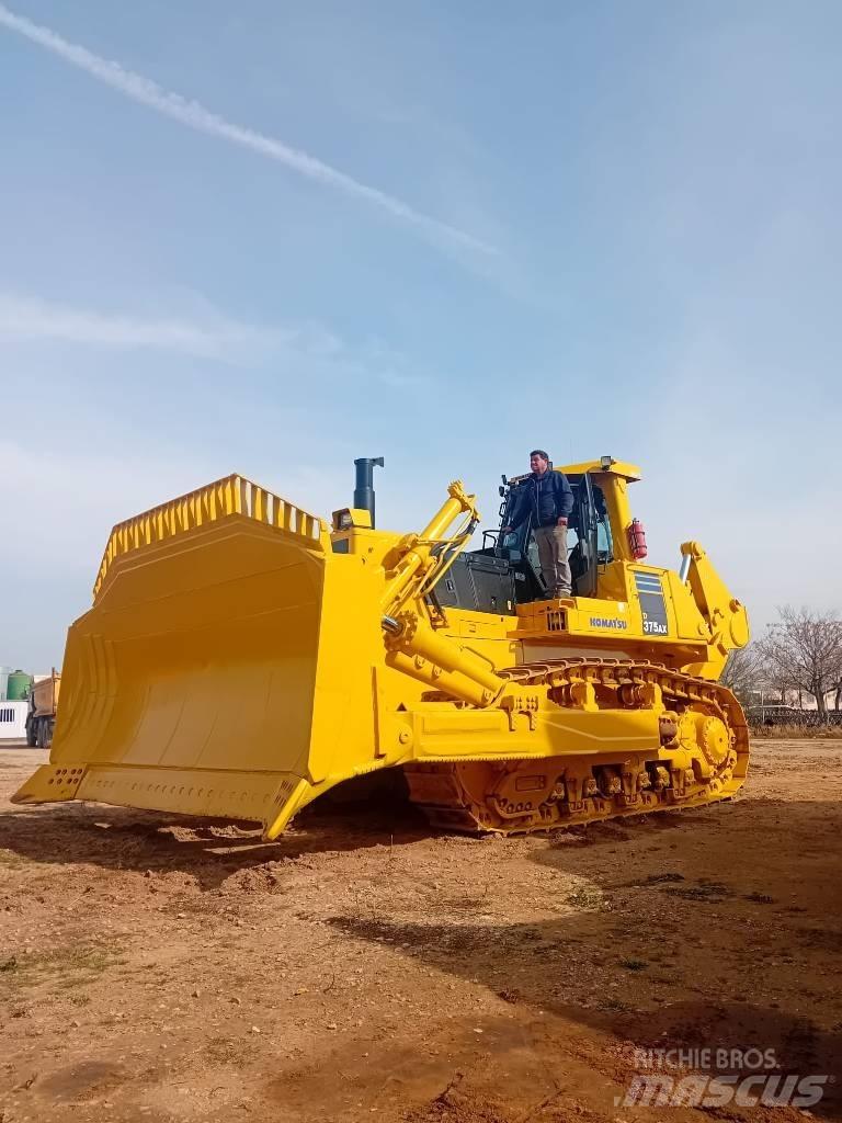 Komatsu D375AX lánctalpas dózerek