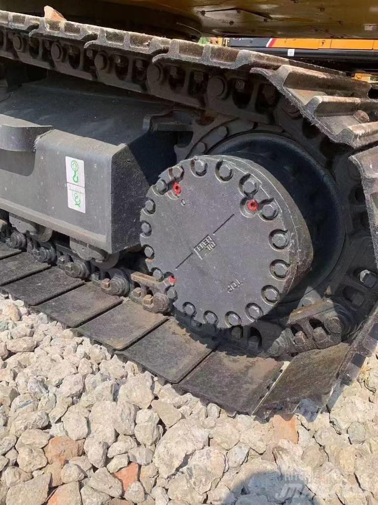Komatsu PC 210 LC Lánctalpas kotrók