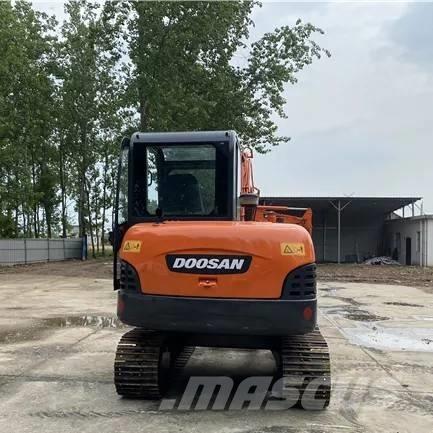 Doosan DH 60-7 Mini kotrók < 7t