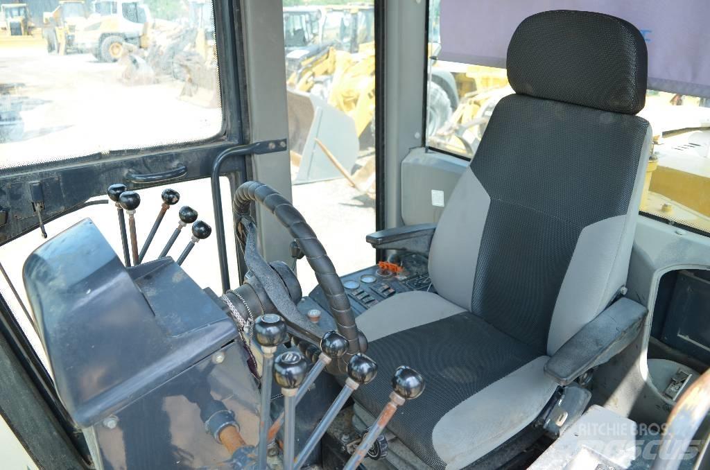 LiuGong CLG 418 Gréderek