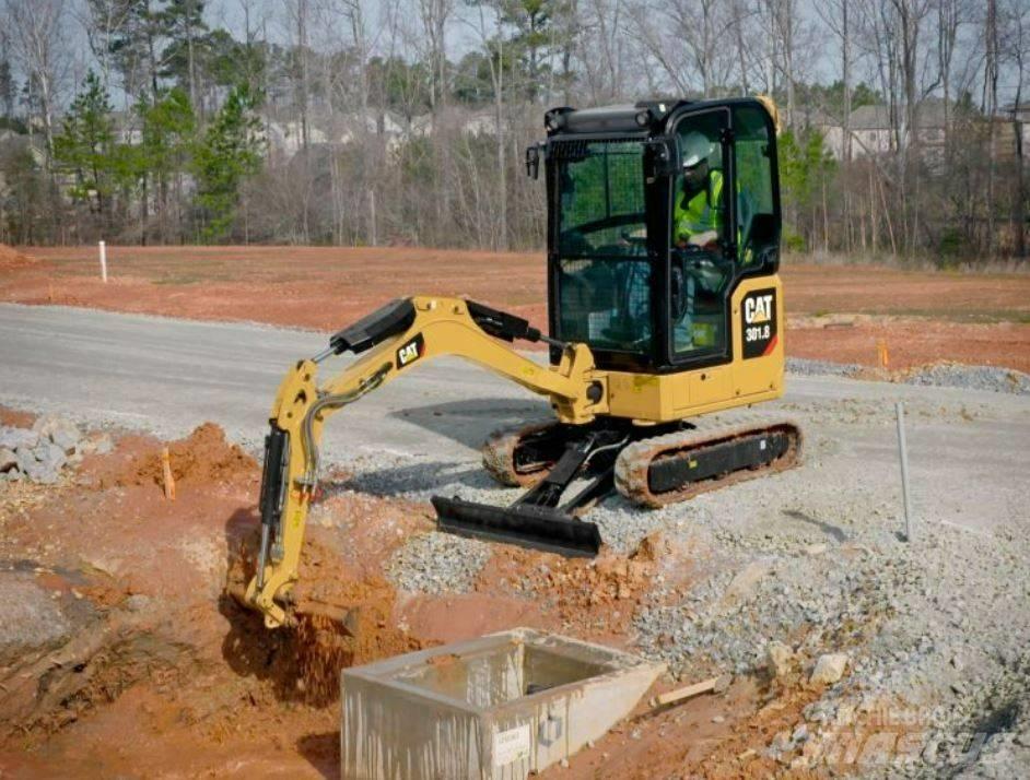 CAT 301.8 UTHYRES Mini kotrók < 7t