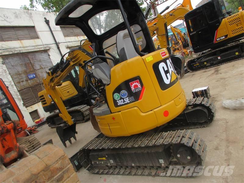 CAT 302 Mini kotrók < 7t
