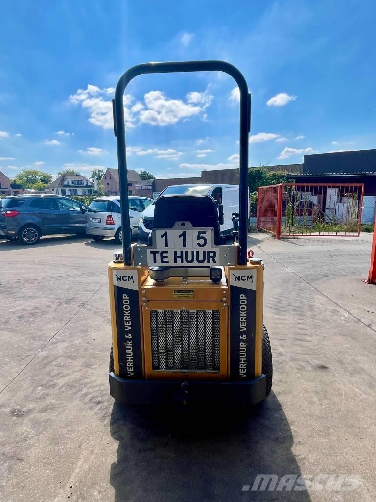 Knikmops KM 100 Gumikerekes homlokrakodók