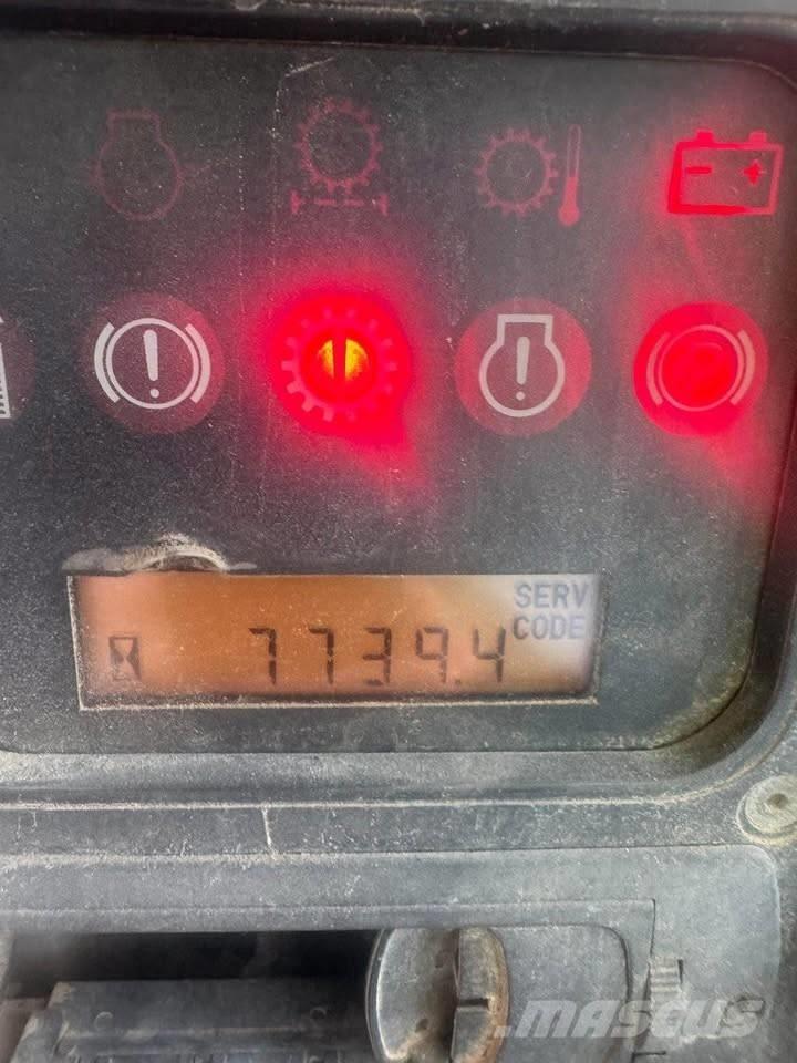 CAT D 6 N lánctalpas dózerek