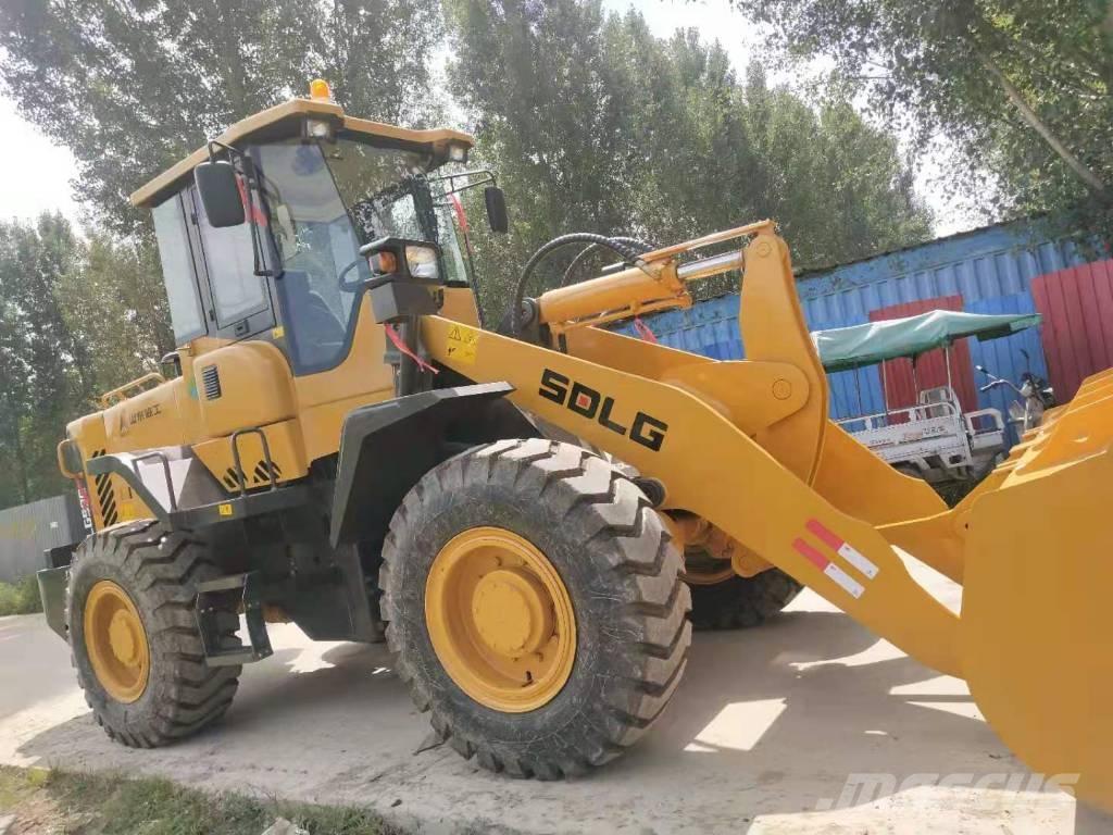 SDLG LG 936 L Gumikerekes homlokrakodók