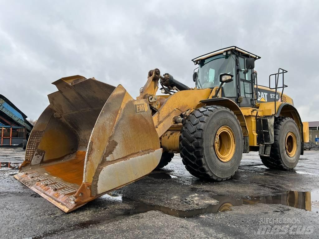 CAT 972 K Gumikerekes homlokrakodók