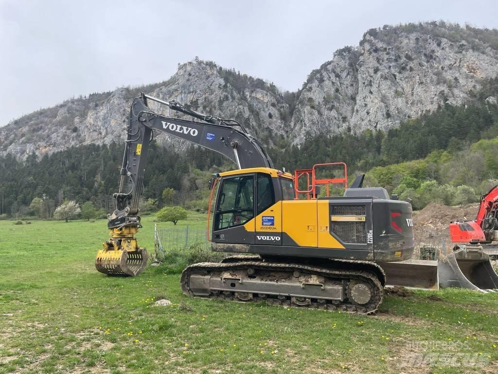 Volvo EC 220 E Lánctalpas kotrók