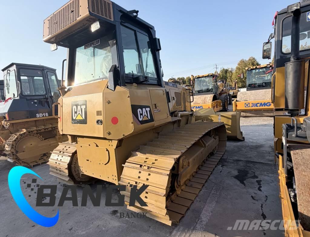 CAT d5k lánctalpas dózerek