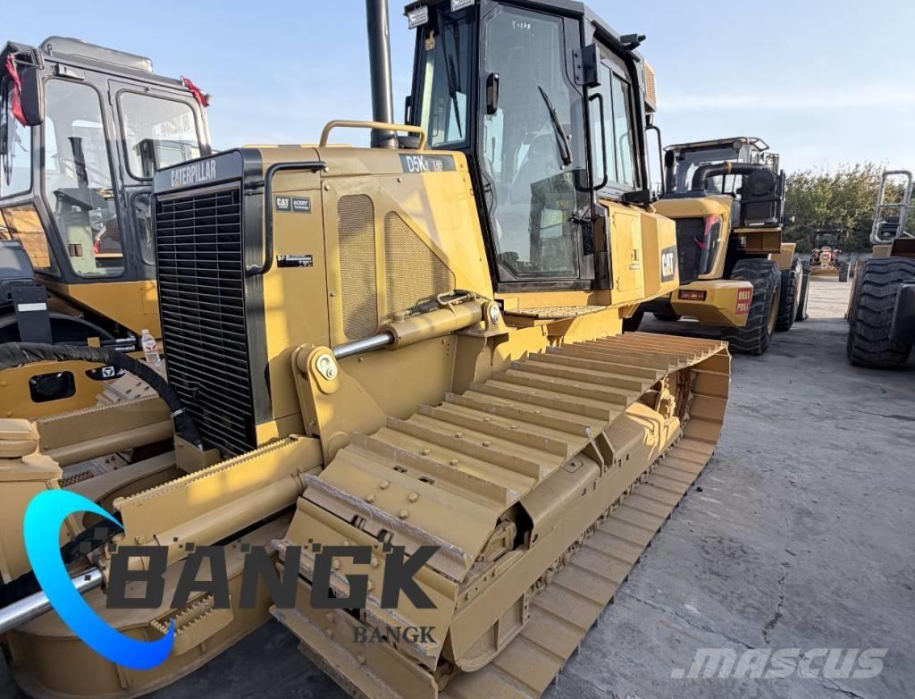 CAT d5k lánctalpas dózerek