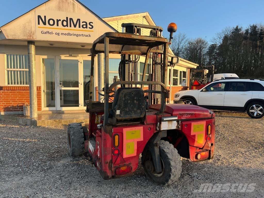 Moffett M4 25.3 Dízel targoncák