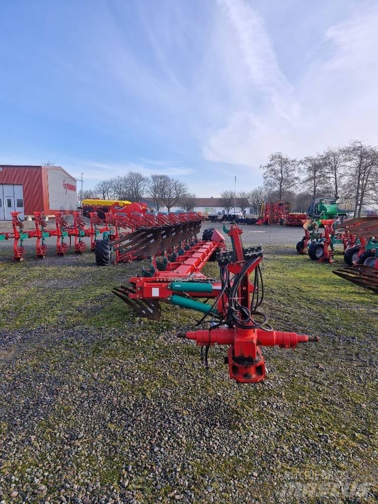 Kverneland PB100 Váltvaforgató ekék