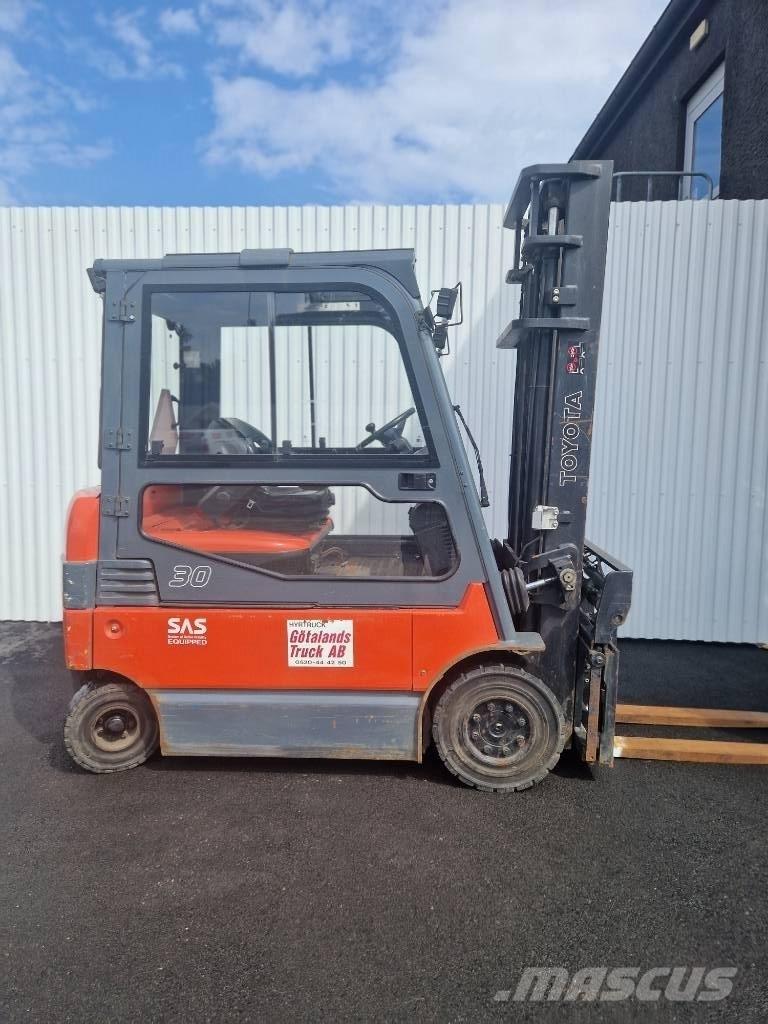 Toyota 7 FBMF 30 Elektromos targoncák