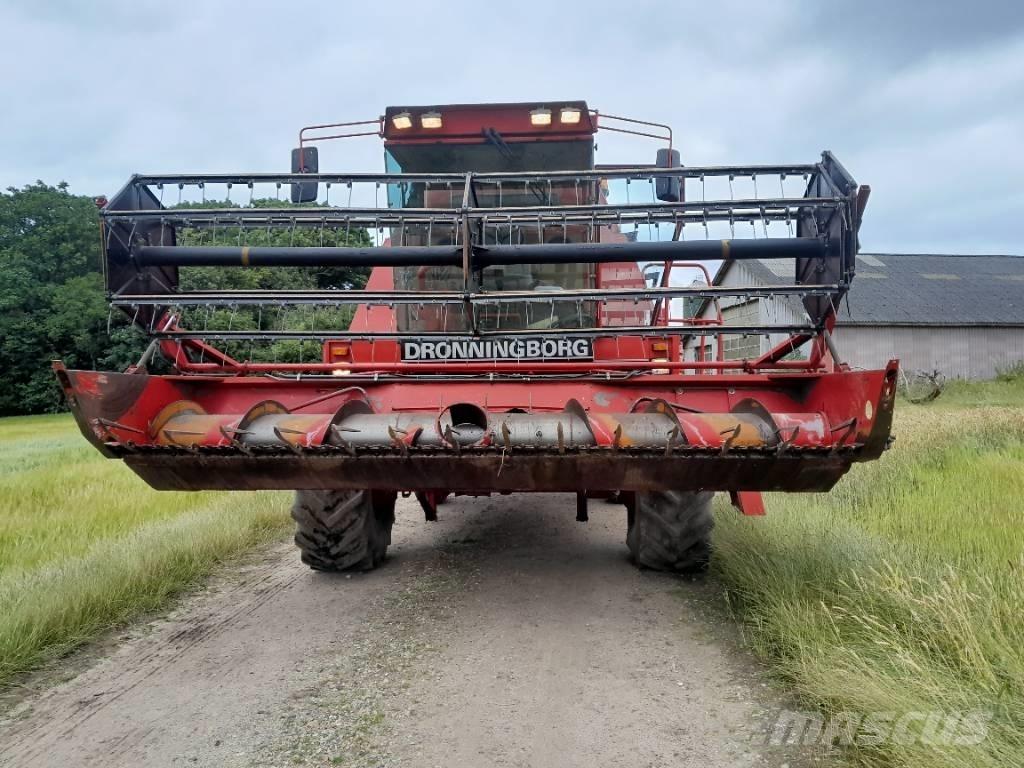 Dronningborg D 7500 Kombájnok