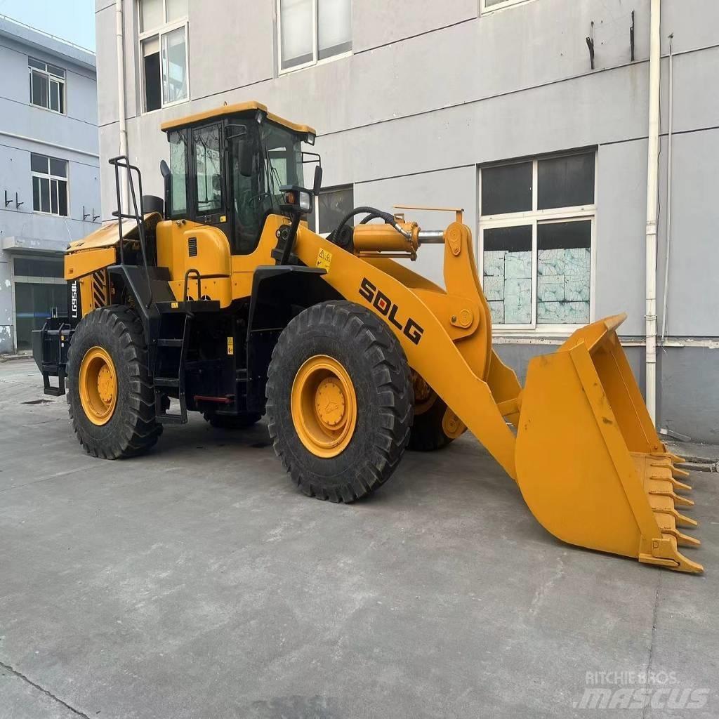 SDLG 958L Gumikerekes homlokrakodók