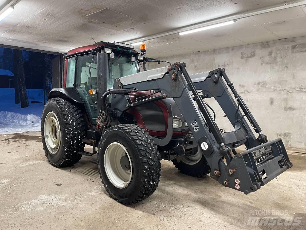 Valtra A 93 Traktorok
