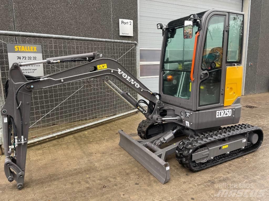 Volvo ECR25D Mini kotrók < 7t