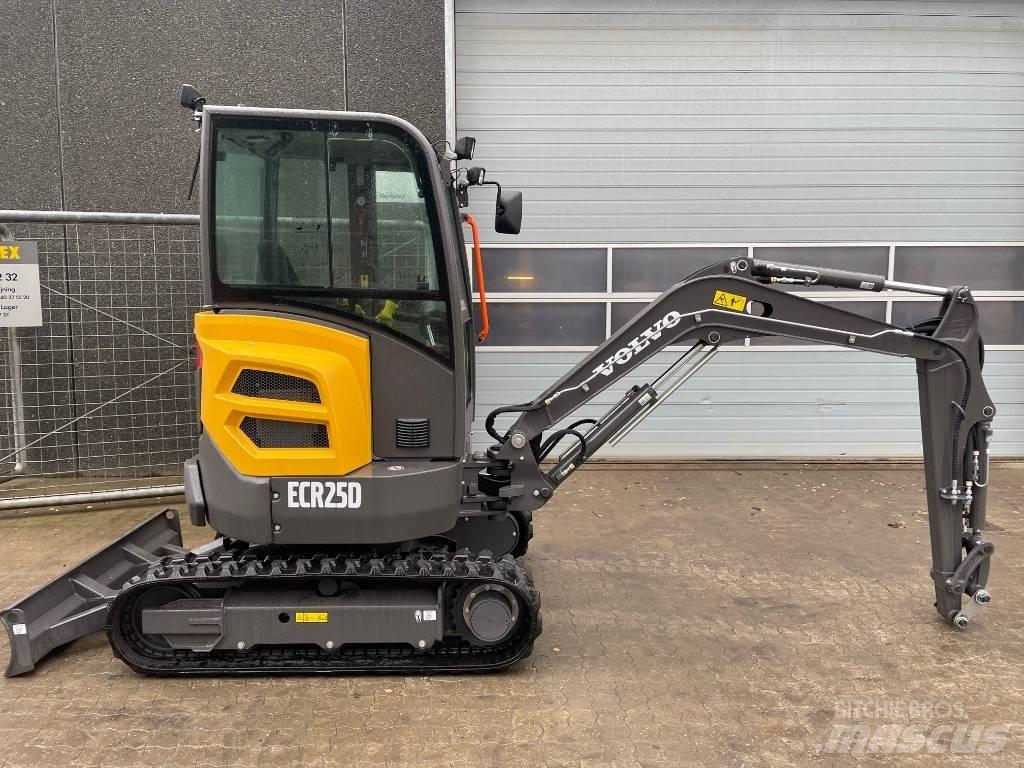 Volvo ECR25D Mini kotrók < 7t