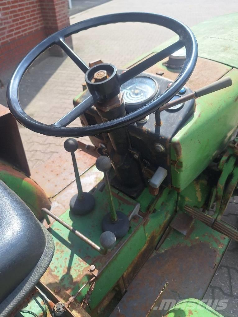 John Deere 1020 Traktorok