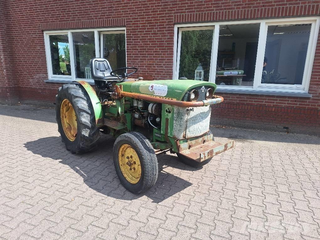 John Deere 1020 Traktorok