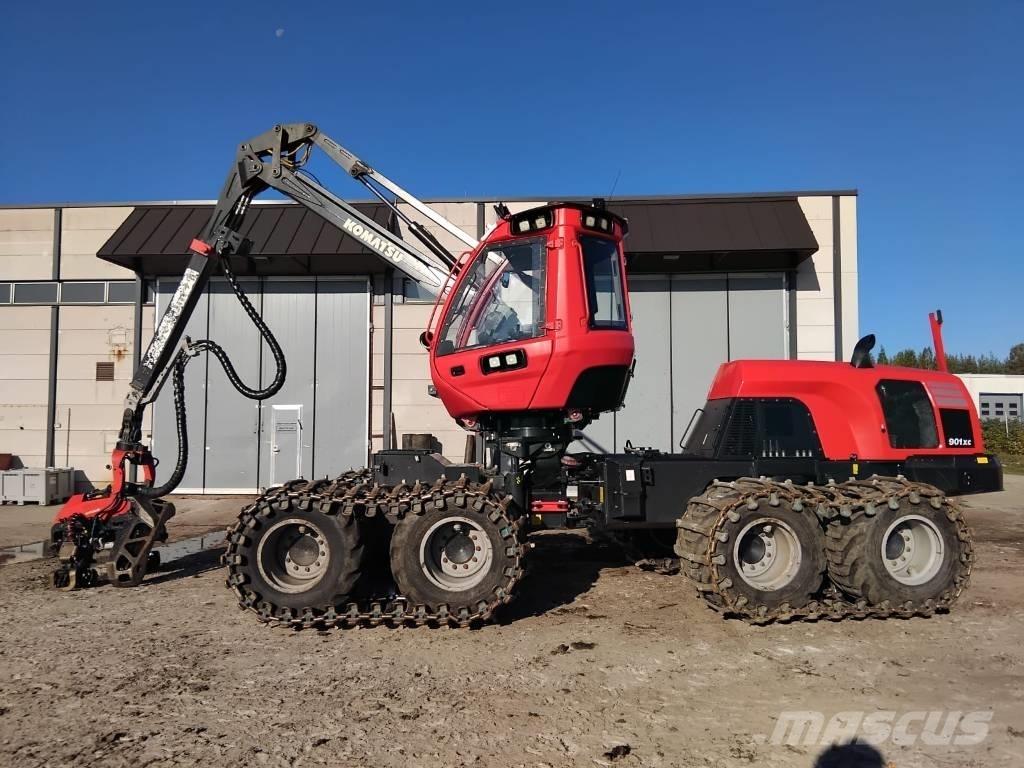 Komatsu 901XC Betakarítók