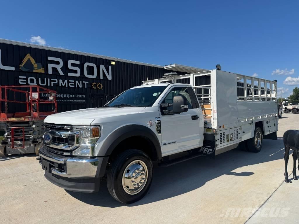 Ford F 550 XLT SD Egyéb
