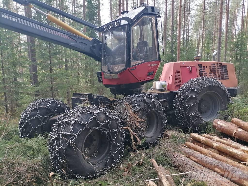 Valmet 911.3 Betakarítók