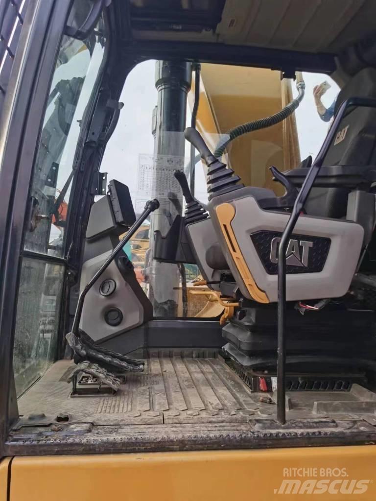CAT 330 GC Lánctalpas kotrók