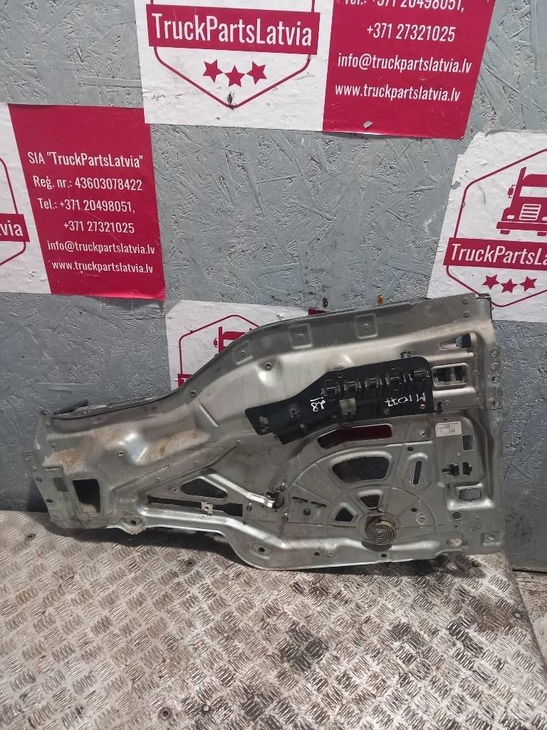 MAN TGA 81626456024 Vezetőfülke és belső tartozékok
