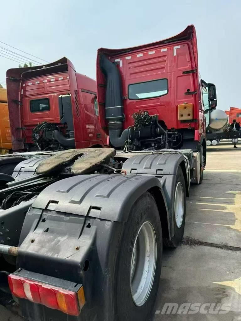 Sinotruk T7H Nyergesvontatók