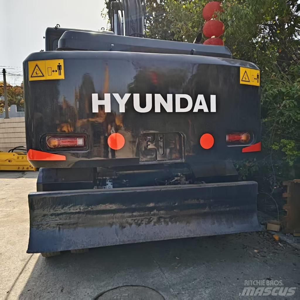 Hyundai r150w-9 Gumikerekes kotrók