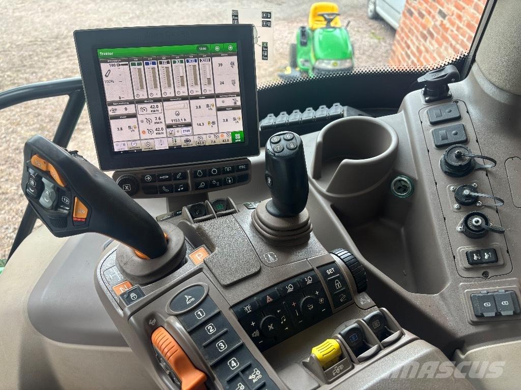John Deere 6130 R Traktorok