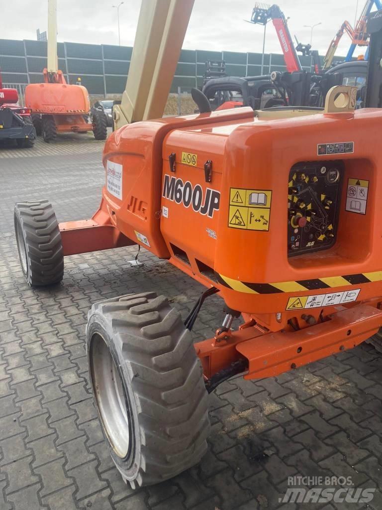 JLG M 600 JP Karos emelők