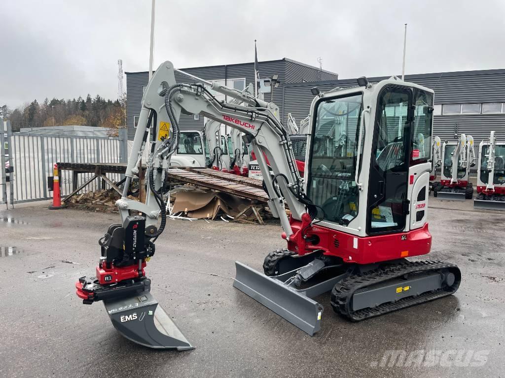 Takeuchi TB 325 R Mini kotrók < 7t