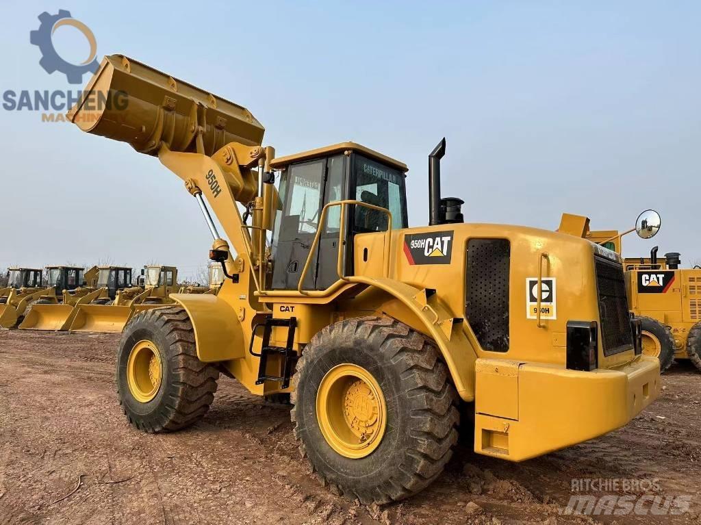 CAT 950 H Gumikerekes homlokrakodók
