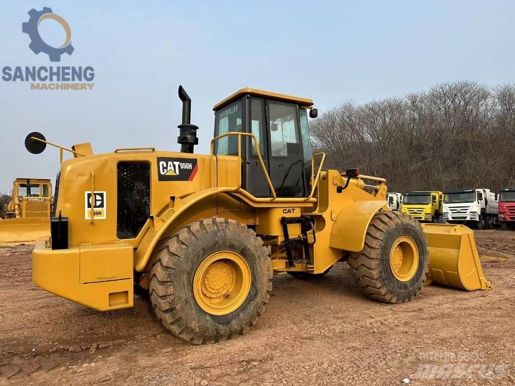 CAT 950 H Gumikerekes homlokrakodók