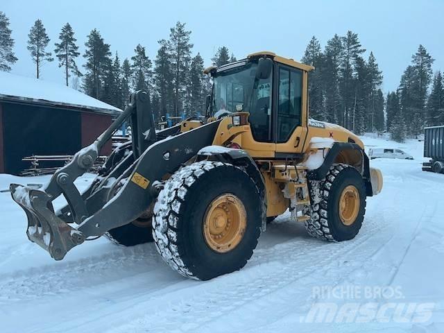 Volvo L120G Gumikerekes homlokrakodók