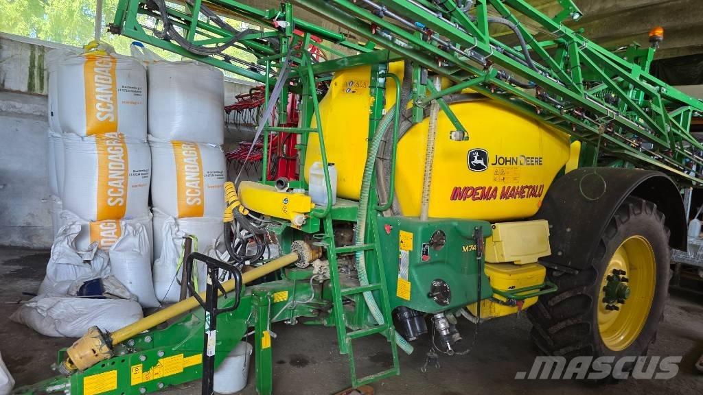 John Deere M 740 i Vontatott trágyaszórók