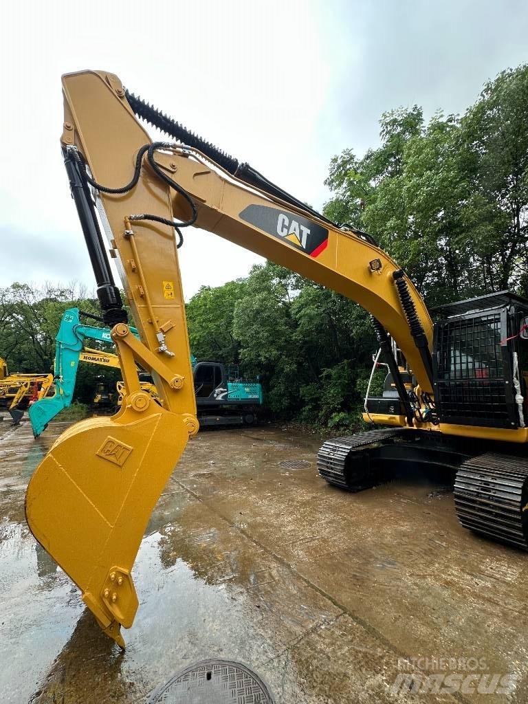 CAT CAT320D Közepes (midi) kotrók 7 t - 12 t