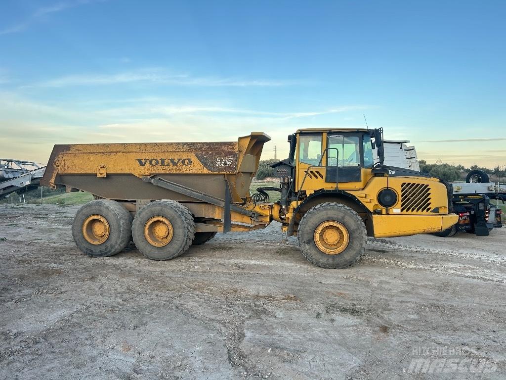 Volvo A 25 E Csuklósdömperek