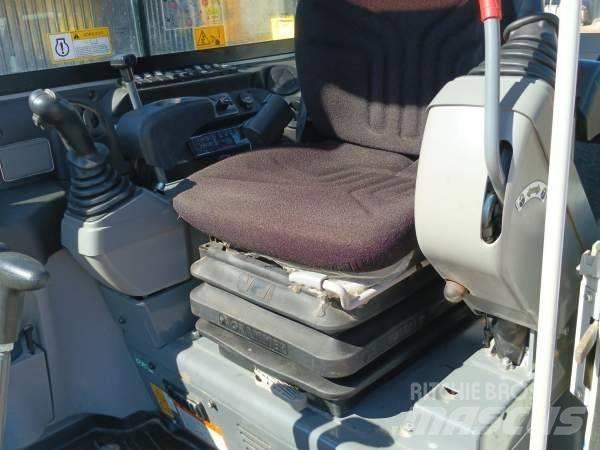 Takeuchi TB 260 Mini kotrók < 7t