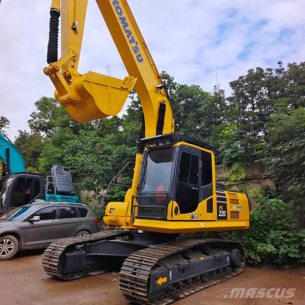Komatsu PC 220-8 Lánctalpas kotrók
