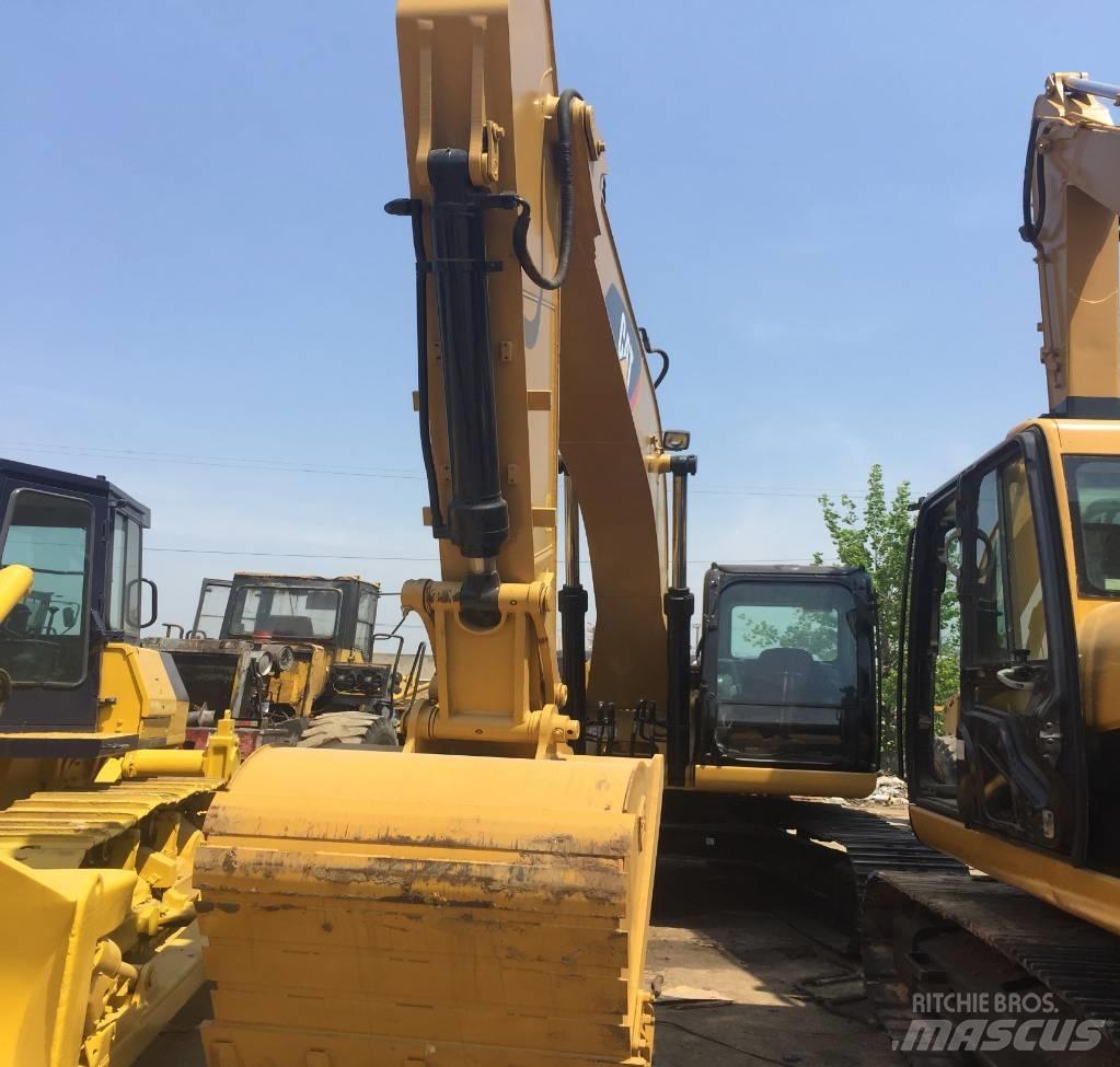 CAT 320 D Lánctalpas kotrók