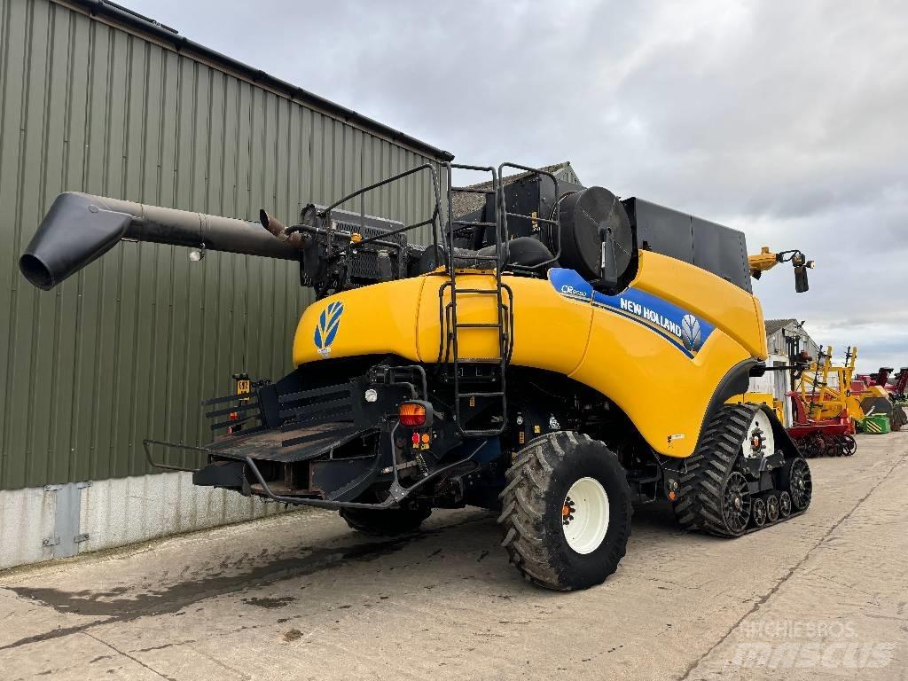 New Holland CR 9090 Kombájnok