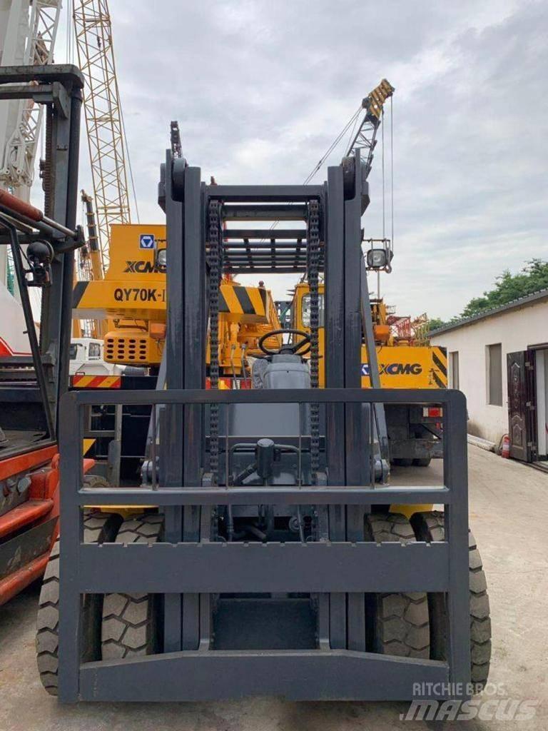Komatsu 8 Ton Dízel targoncák