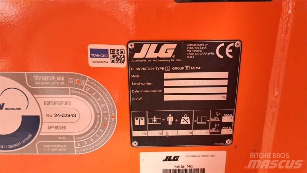 JLG EC520AJ Karos emelők