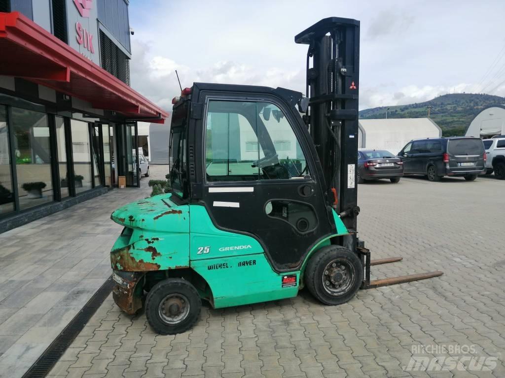 Mitsubishi FD25N Dízel targoncák