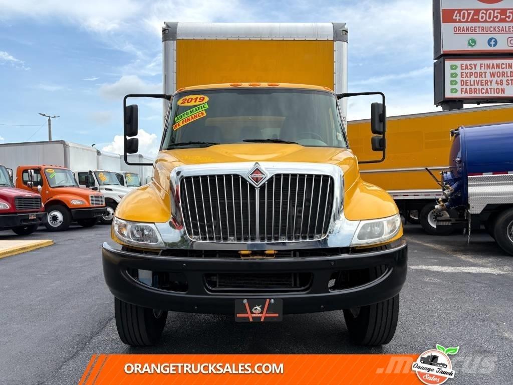 International 4300 Dobozos teherautók