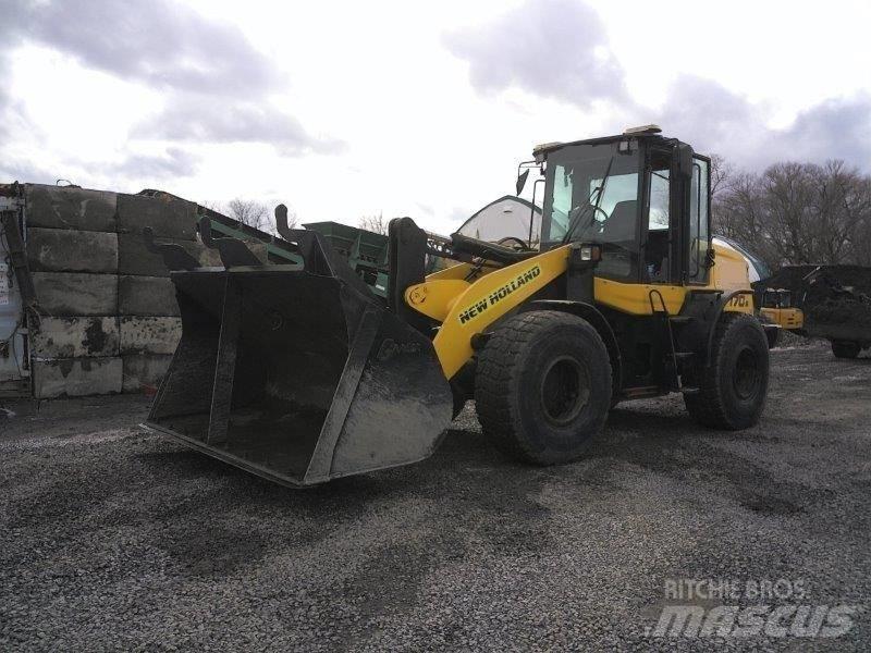 New Holland W 170 B Gumikerekes homlokrakodók